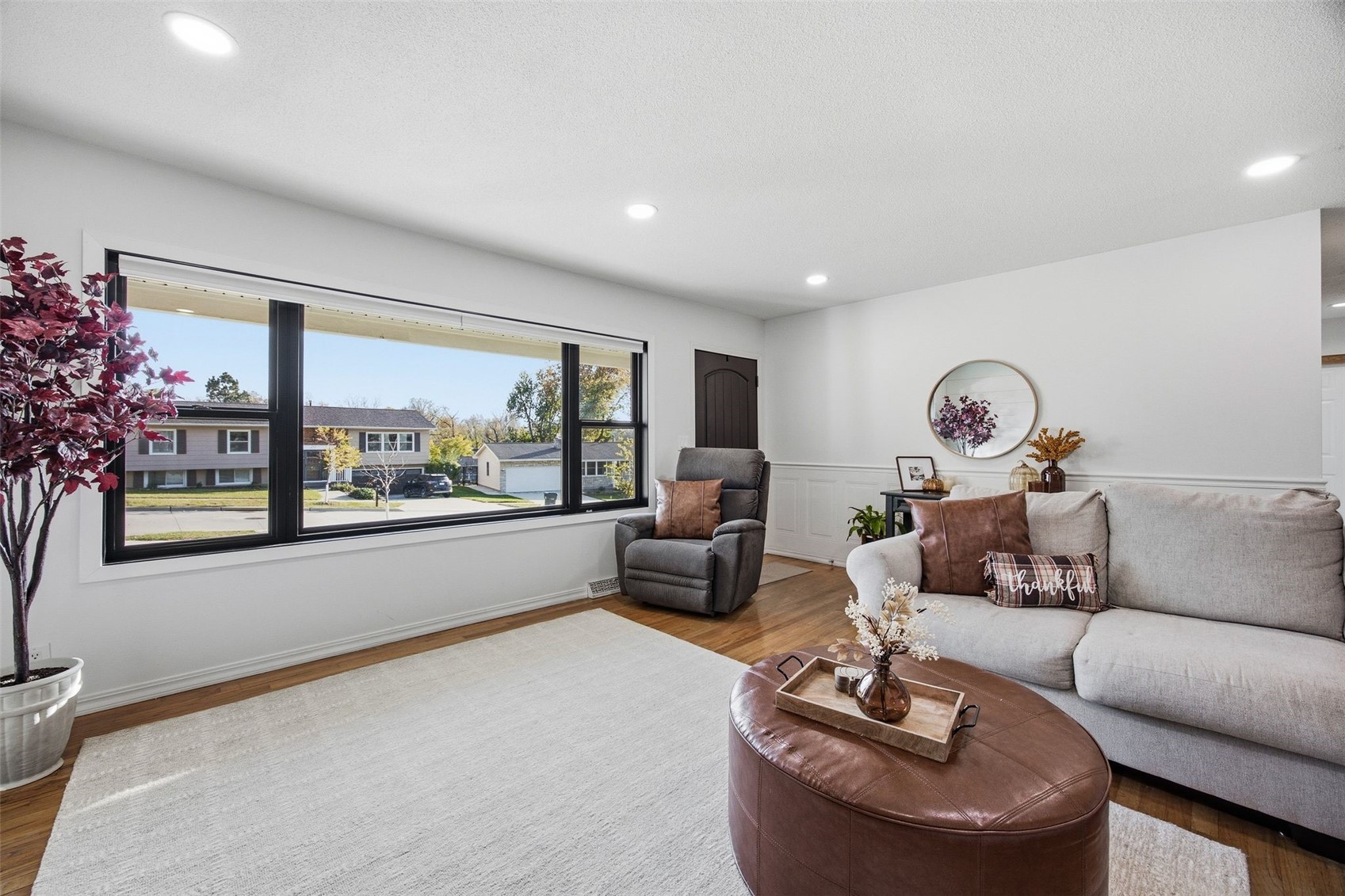 374 Hampden Drive NE Cedar Rapids IA 52402