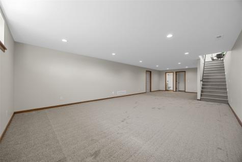 7515 Country Ridge Drive NW Cedar Rapids IA 52405