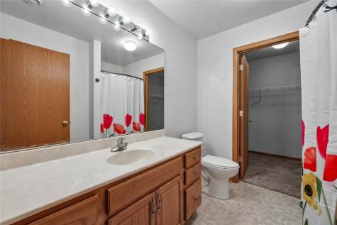104 Country View Mechanicsville IA 52306