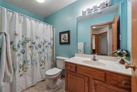 104 Country View Mechanicsville IA 52306