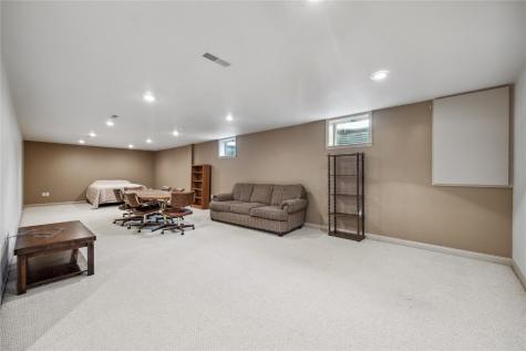 104 Country View Mechanicsville IA 52306