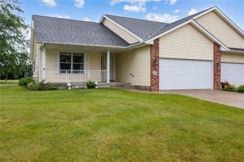 104 Country View Mechanicsville IA 52306