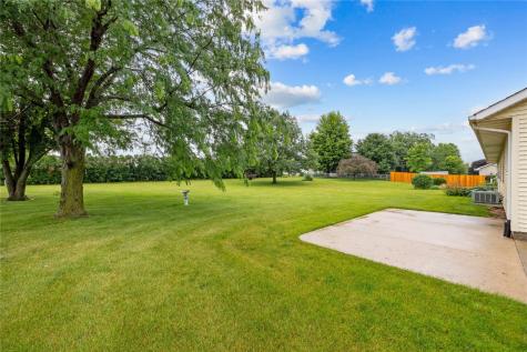 104 Country View Mechanicsville IA 52306