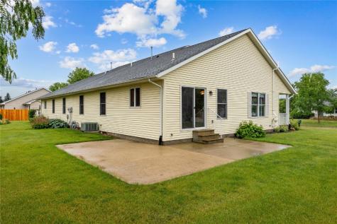 104 Country View Mechanicsville IA 52306