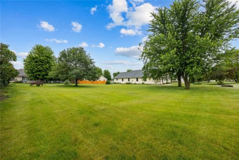 104 Country View Mechanicsville IA 52306