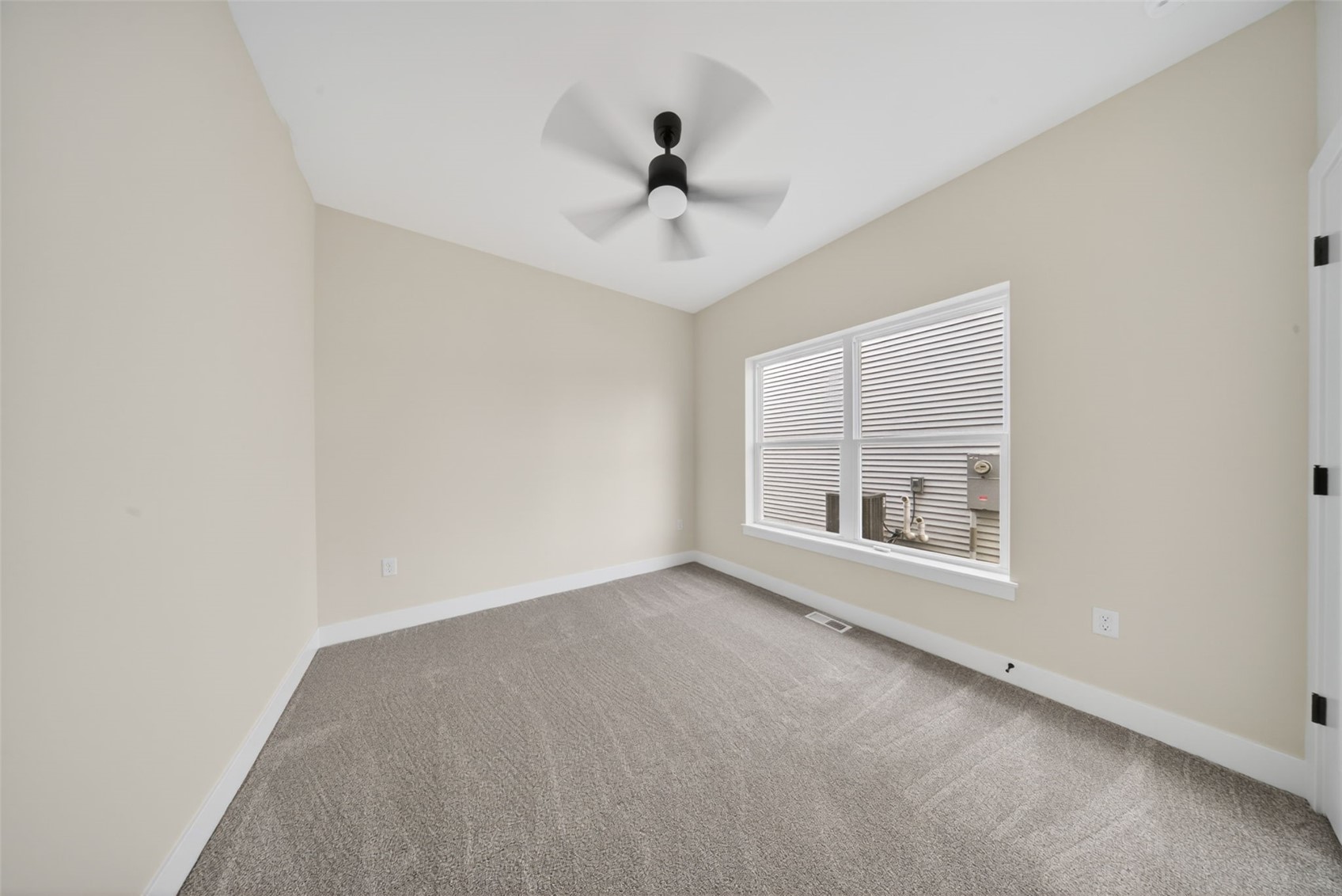 1275 Eisenhower Boulevard North Liberty IA 52317