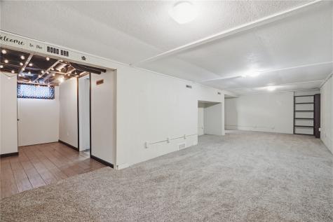 441 Day Street NW Cedar Rapids IA 52405