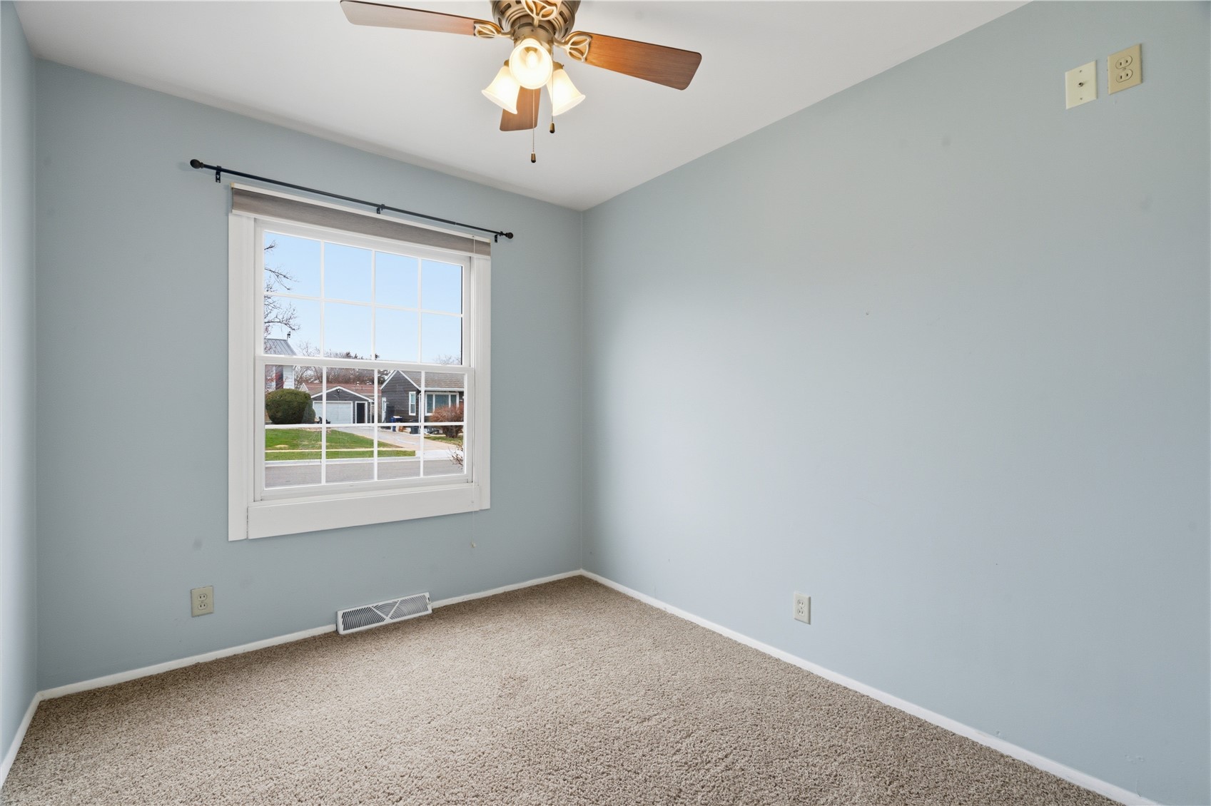 441 Day Street NW Cedar Rapids IA 52405