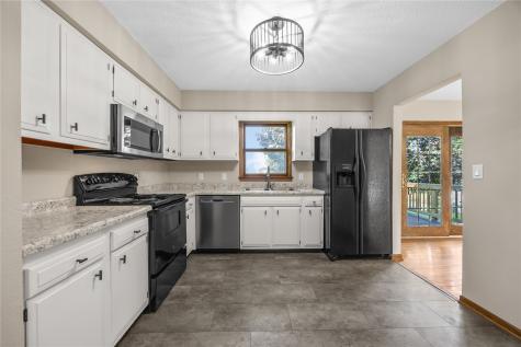 4390 Ridge Road Cedar Rapids IA 52411