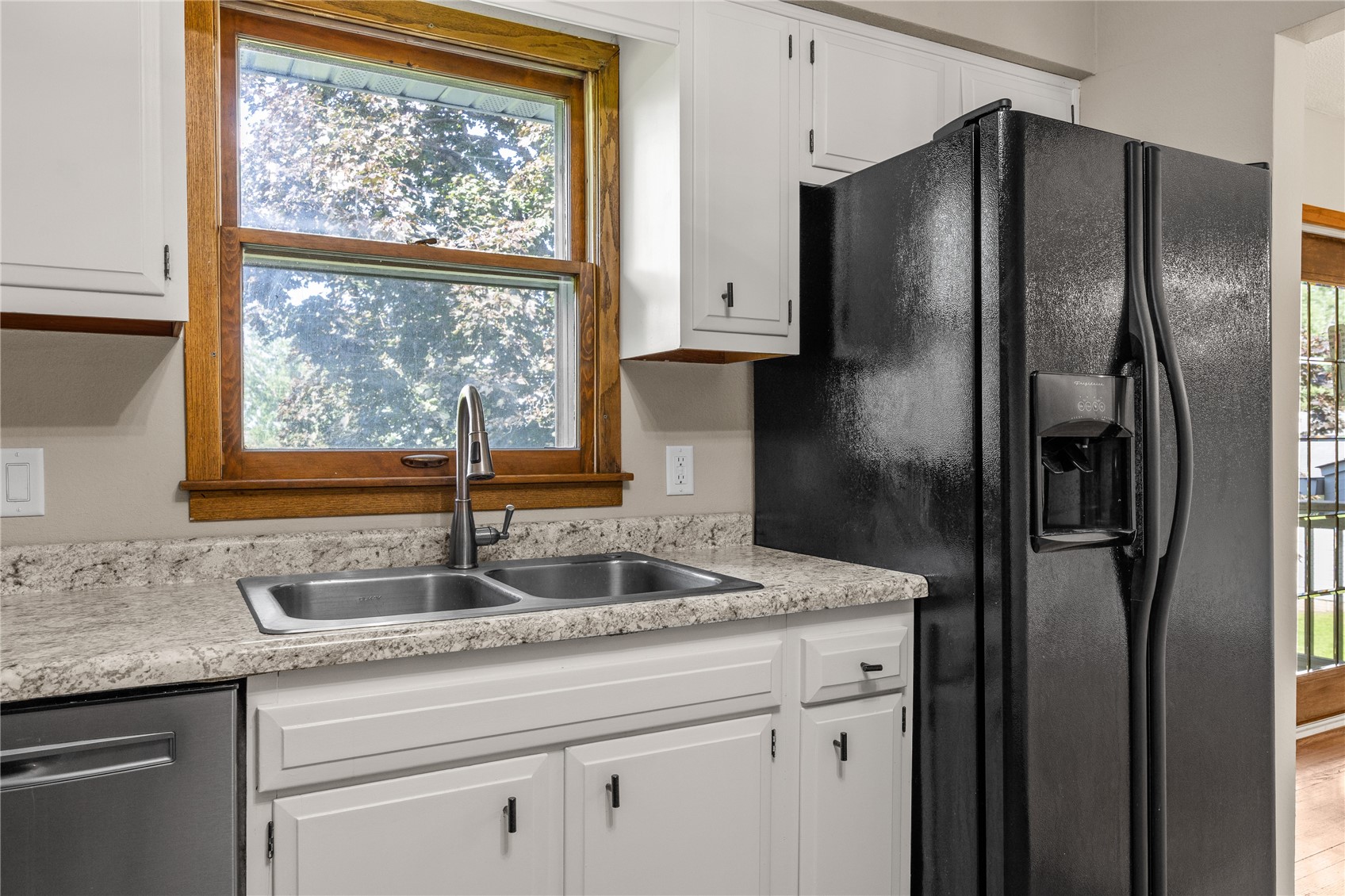 4390 Ridge Road Cedar Rapids IA 52411