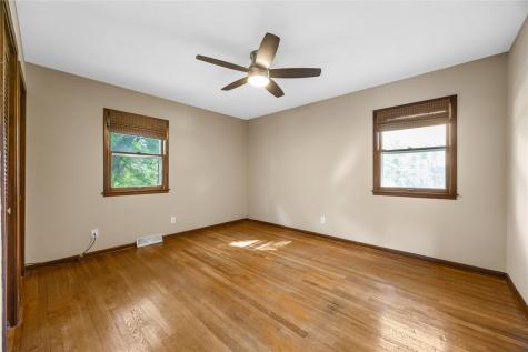 4390 Ridge Road Cedar Rapids IA 52411