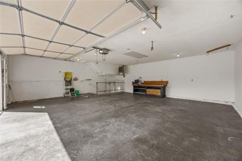 4390 Ridge Road Cedar Rapids IA 52411