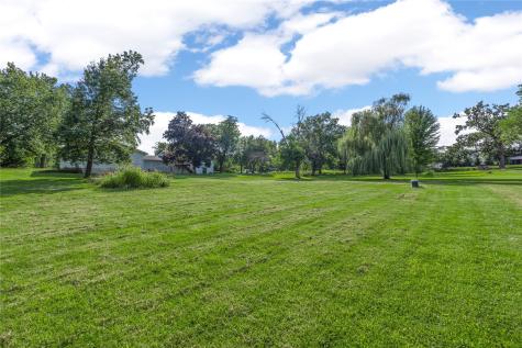 4390 Ridge Road Cedar Rapids IA 52411