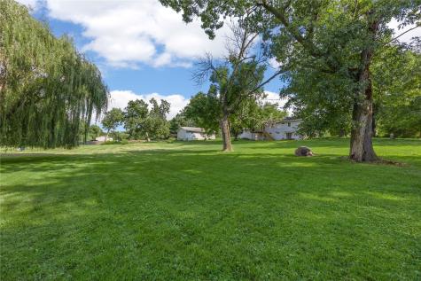 4390 Ridge Road Cedar Rapids IA 52411