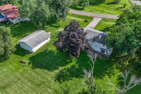 4390 Ridge Road Cedar Rapids IA 52411