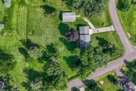 4390 Ridge Road Cedar Rapids IA 52411