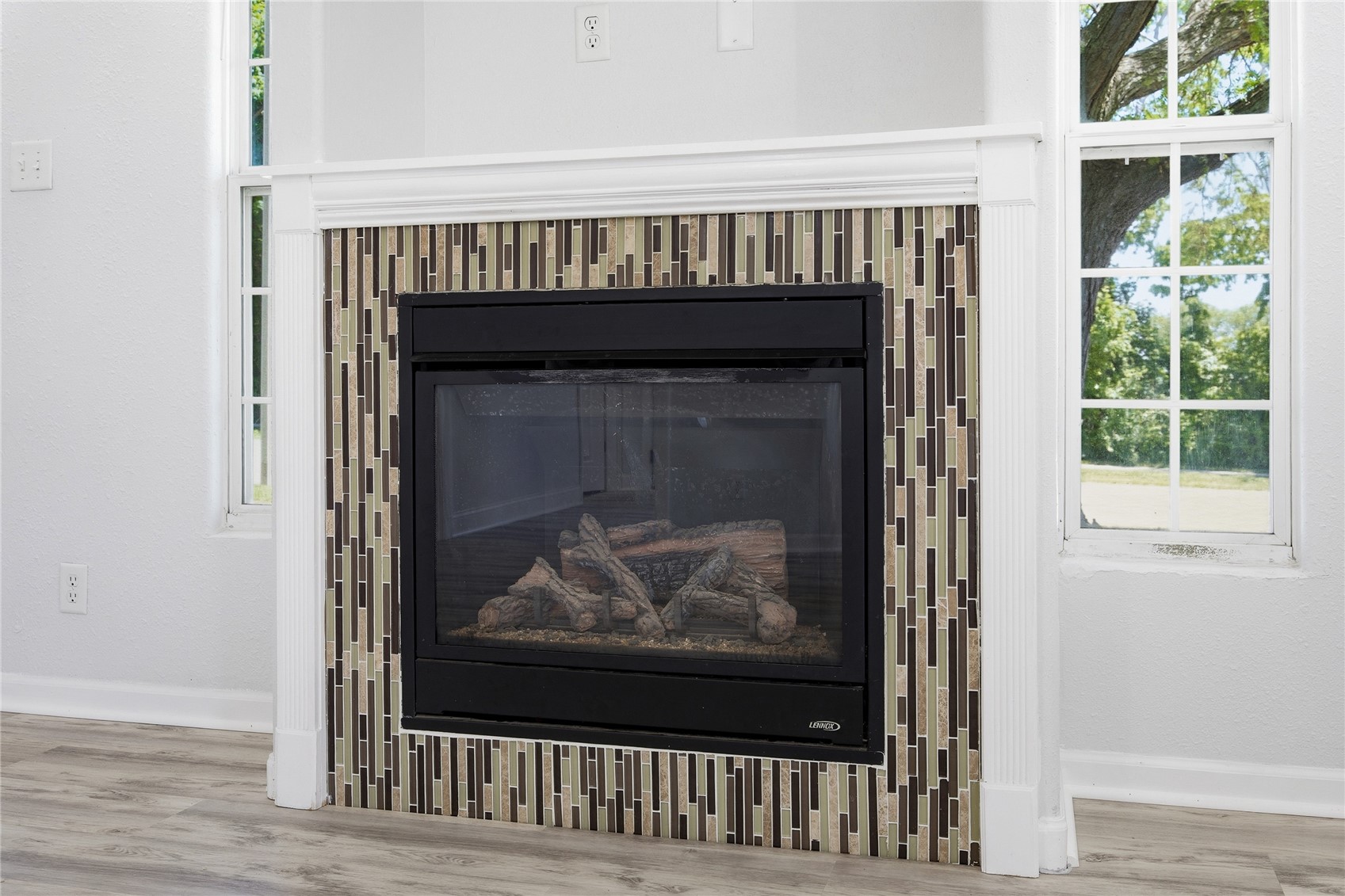 3737 Oakland Road NE Cedar Rapids IA 52402