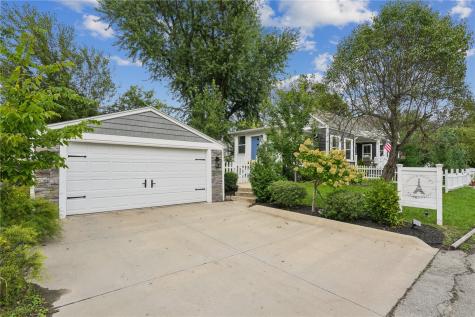 322 Liberty Drive SE Cedar Rapids IA 52403