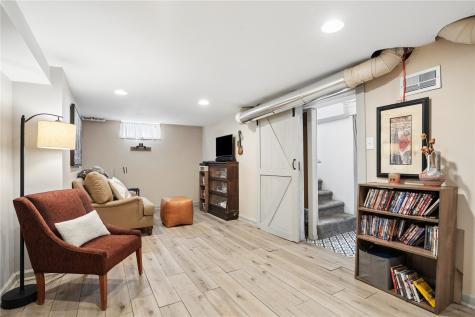322 Liberty Drive SE Cedar Rapids IA 52403