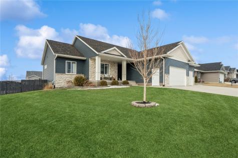 1389 Cardinal Drive Fairfax IA 52228
