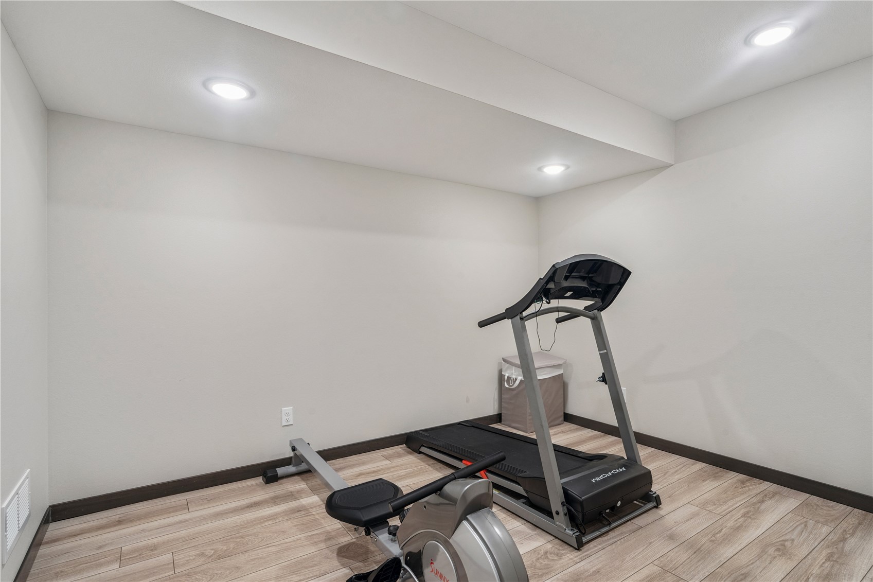 1389 Cardinal Drive Fairfax IA 52228
