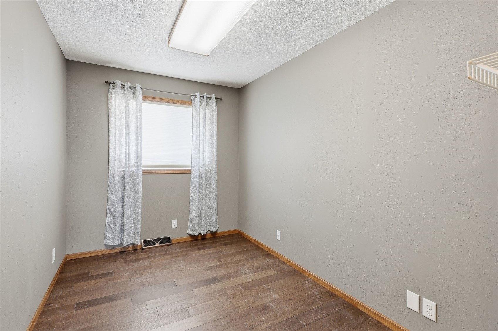 626 Grove Street Central City IA 52214