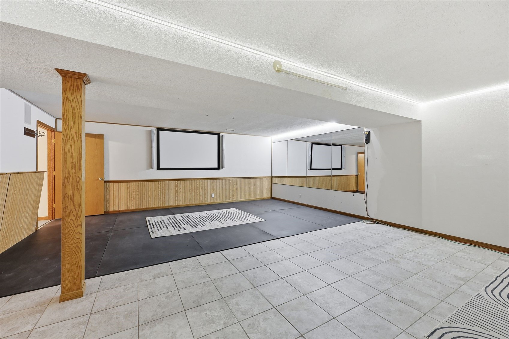 626 Grove Street Central City IA 52214