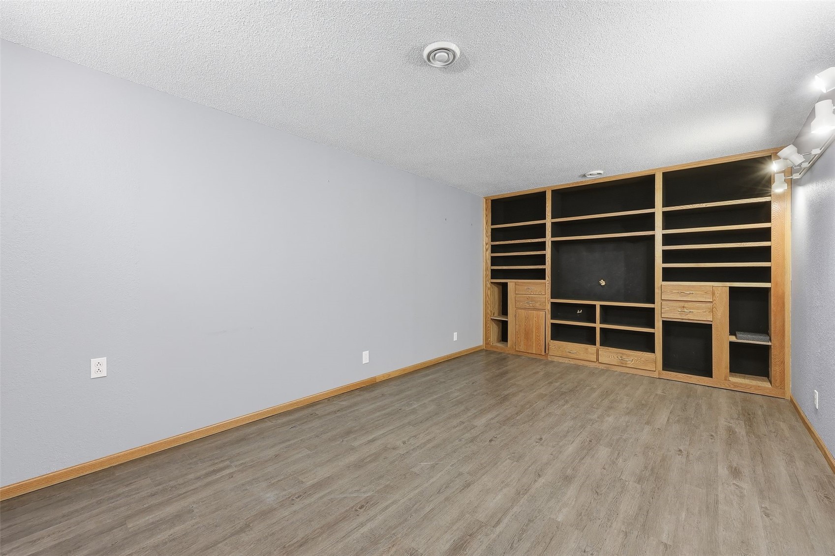 626 Grove Street Central City IA 52214