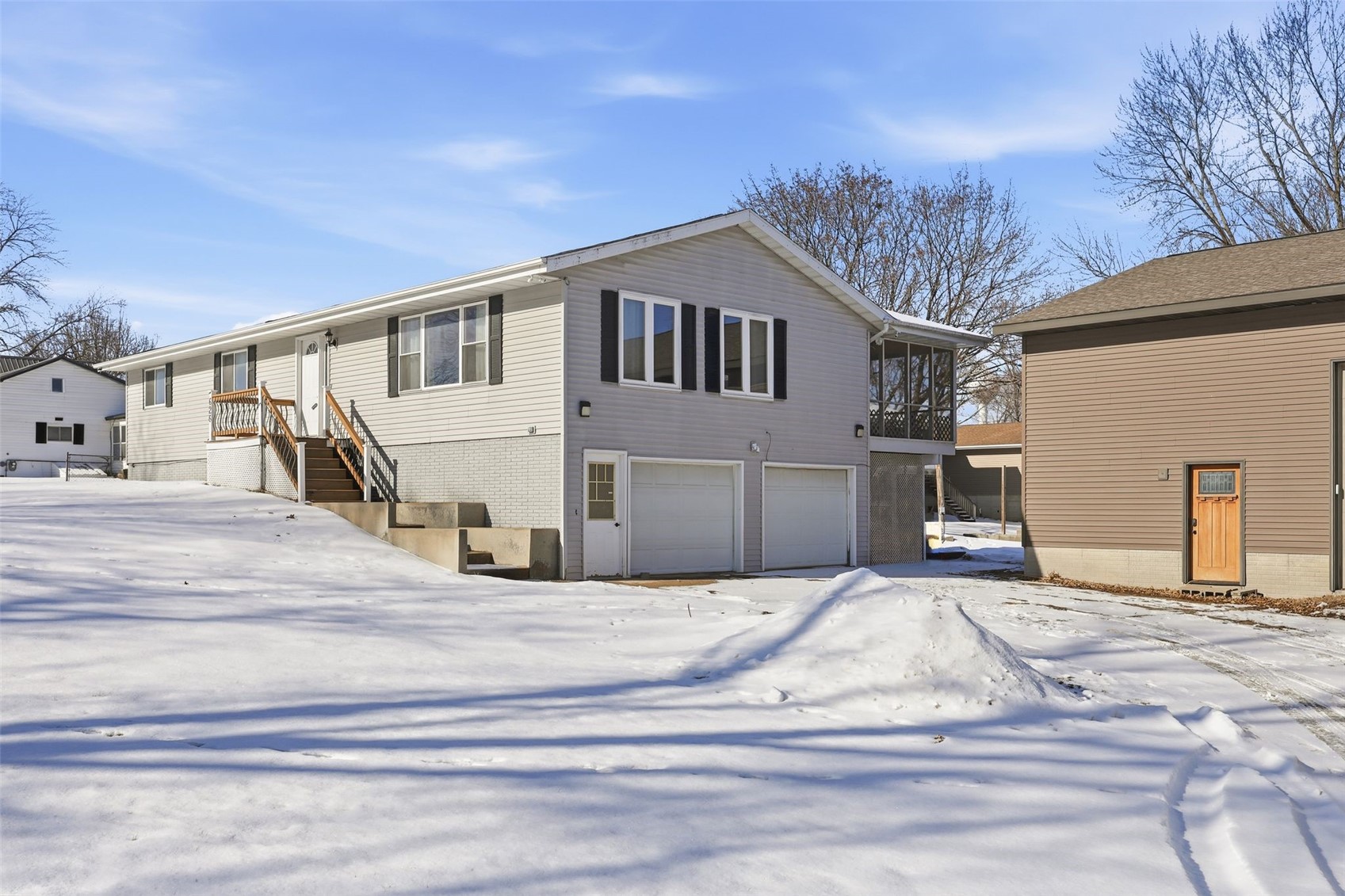 626 Grove Street Central City IA 52214