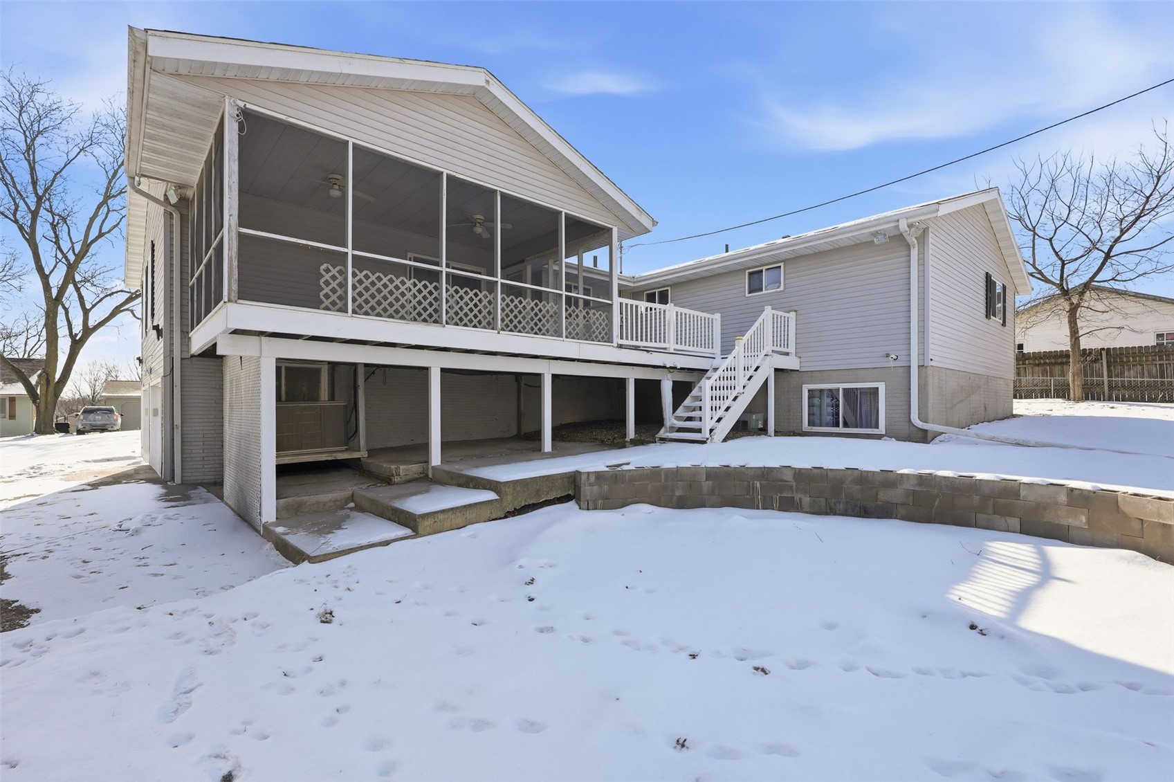 626 Grove Street Central City IA 52214