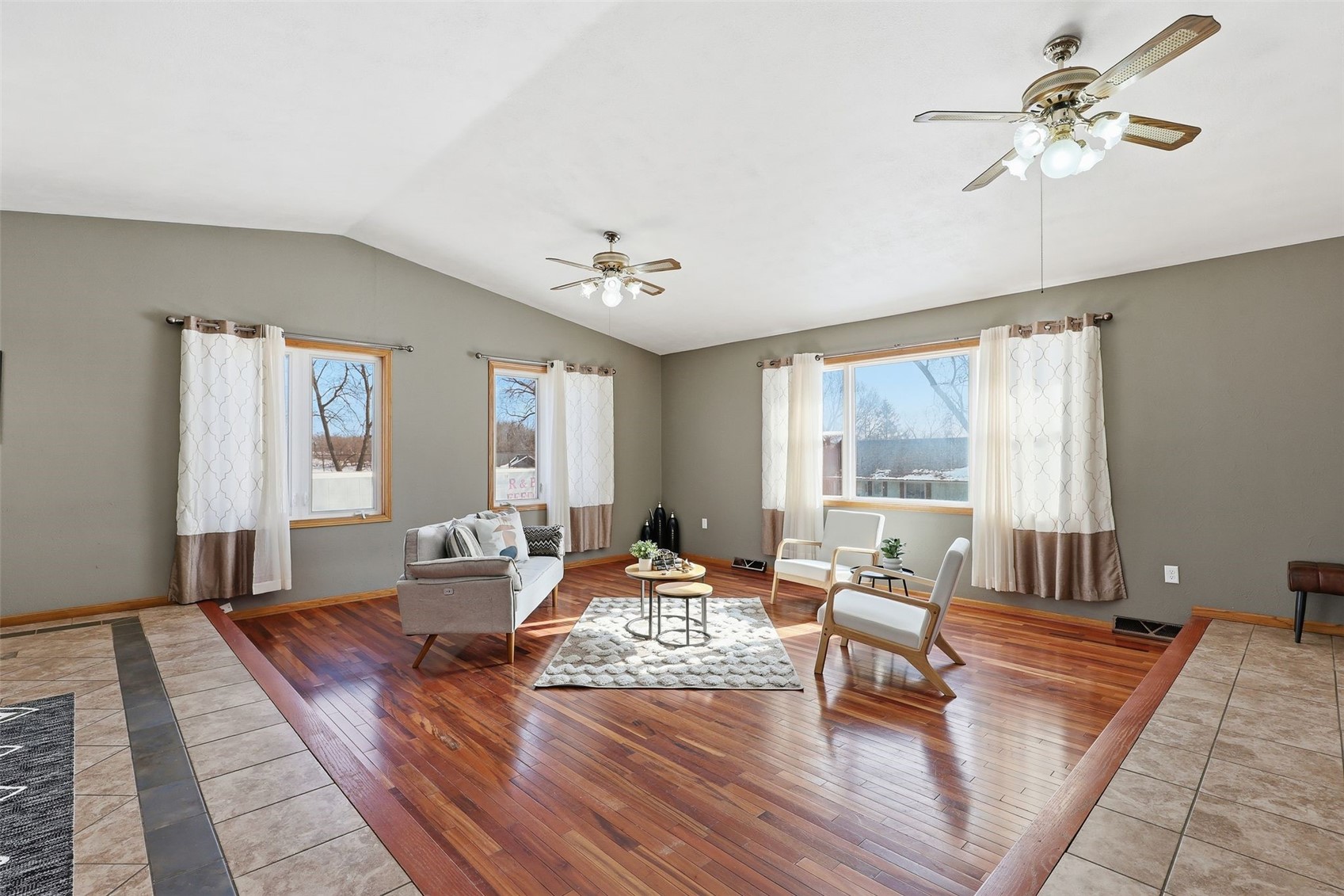 626 Grove Street Central City IA 52214