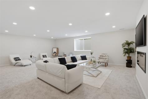 1290 Morrison Street North Liberty IA 52317