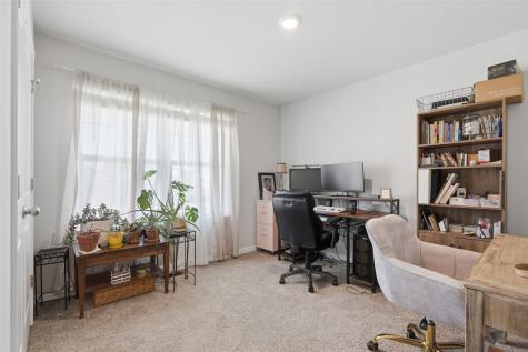 7603 Crossroads Drive SW Cedar Rapids IA 52404