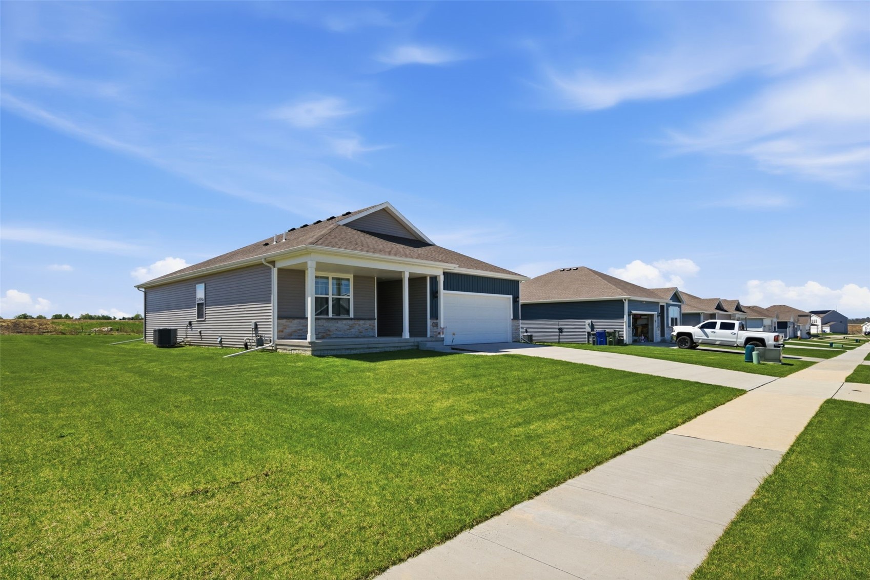 7603 Crossroads Drive SW Cedar Rapids IA 52404