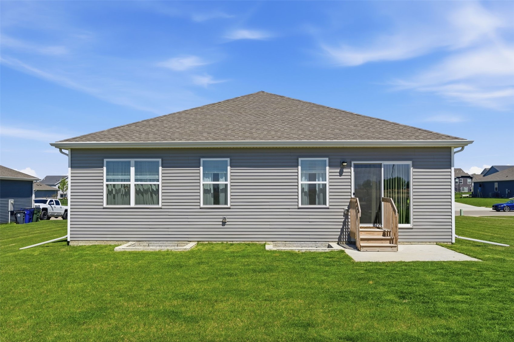 7603 Crossroads Drive SW Cedar Rapids IA 52404