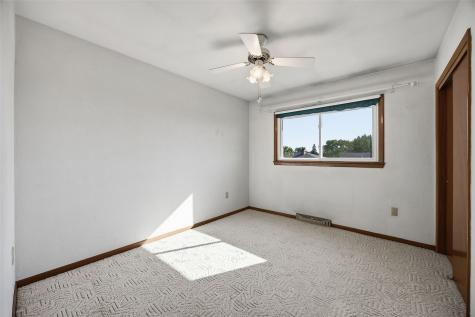 218 La Salle Drive SW Cedar Rapids IA 52404