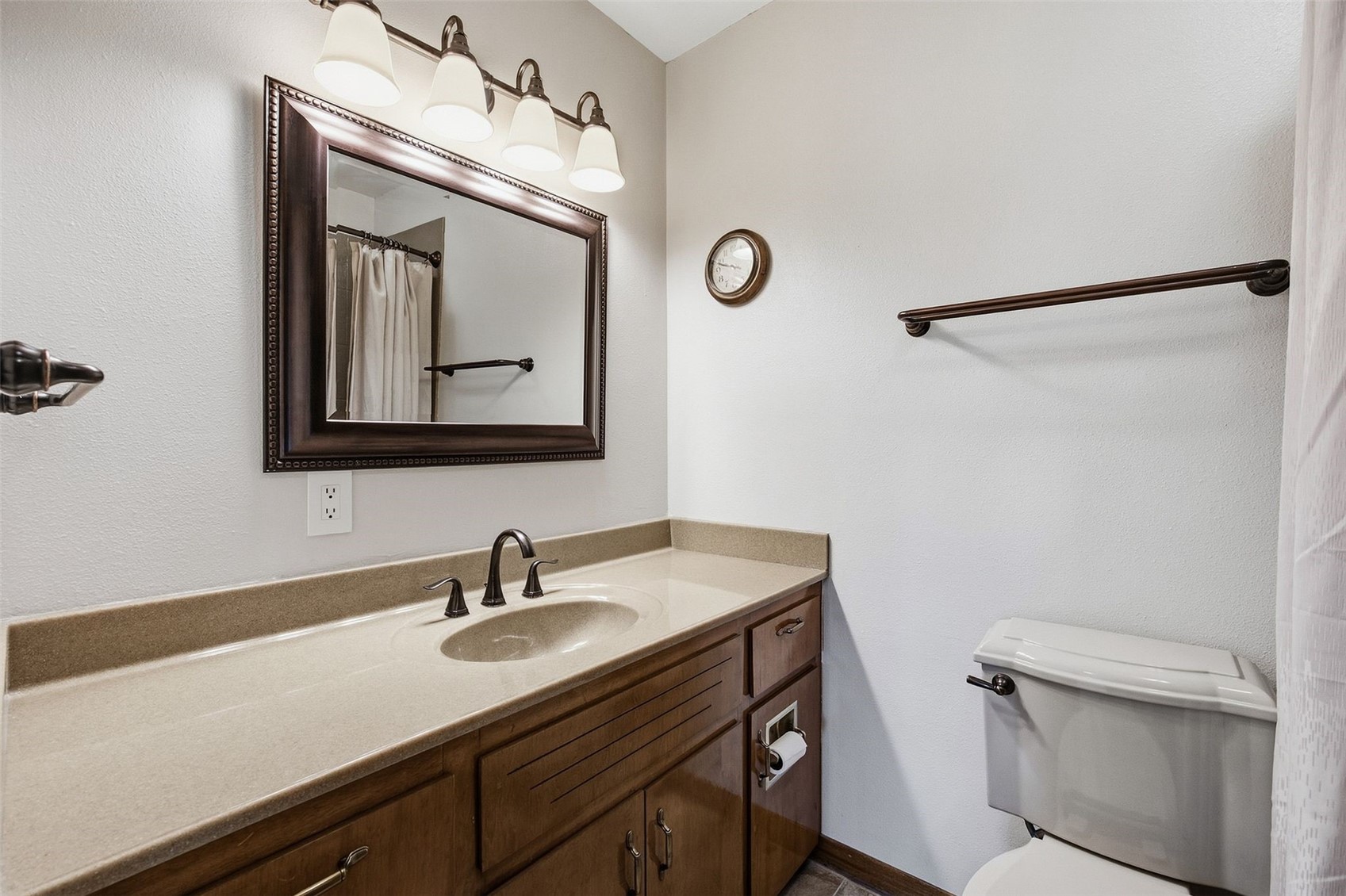 218 La Salle Drive SW Cedar Rapids IA 52404