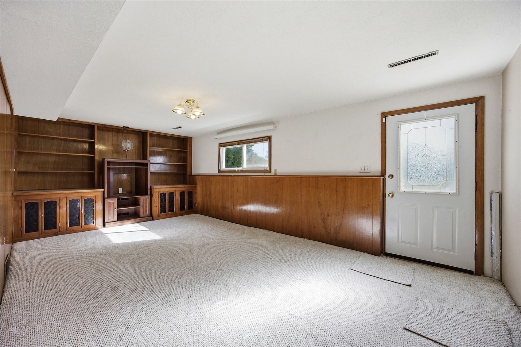 218 La Salle Drive SW Cedar Rapids IA 52404
