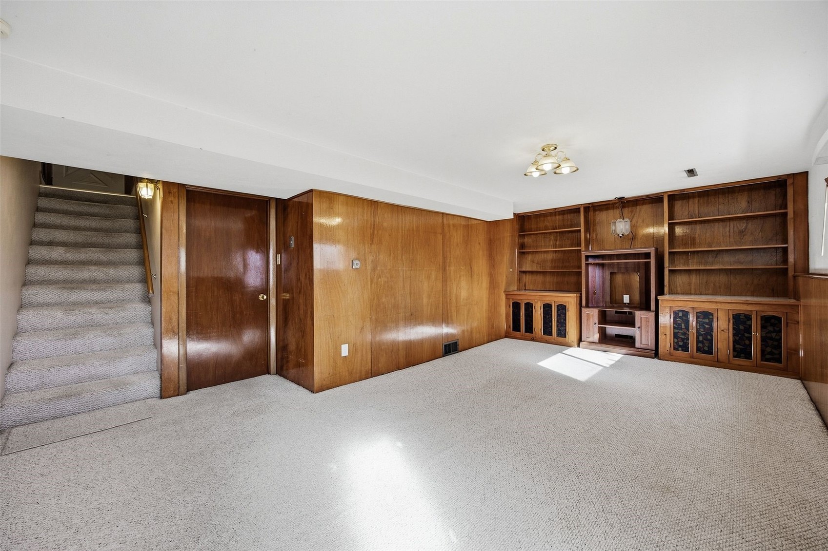 218 La Salle Drive SW Cedar Rapids IA 52404
