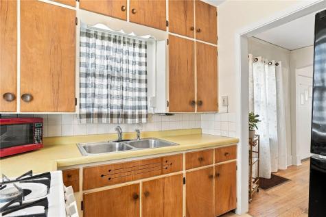 1623 B Avenue NW Cedar Rapids IA 52405