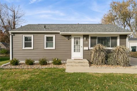 1135 Crestview Drive SE Cedar Rapids IA 52403