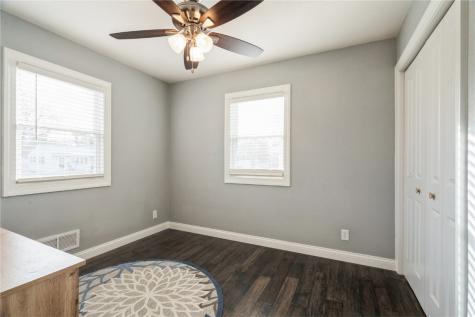 1135 Crestview Drive SE Cedar Rapids IA 52403