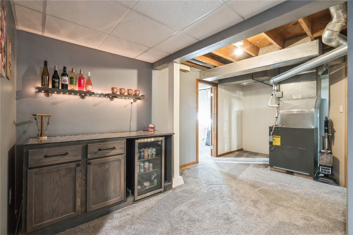 1135 Crestview Drive SE Cedar Rapids IA 52403