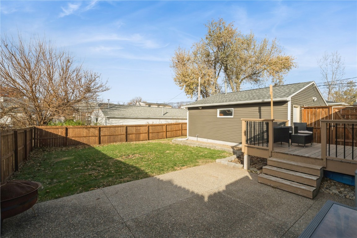 1135 Crestview Drive SE Cedar Rapids IA 52403
