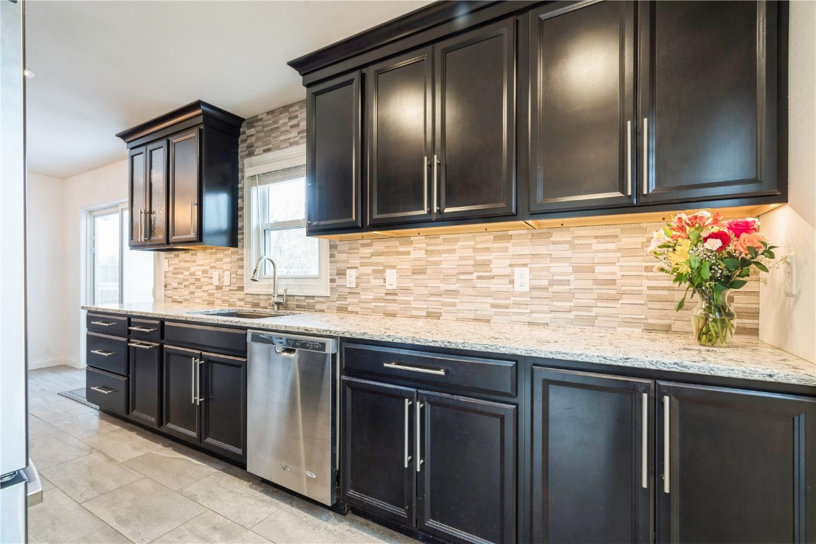 1135 Crestview Drive SE Cedar Rapids IA 52403