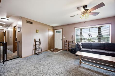 607 1st Avenue Springville IA 52336