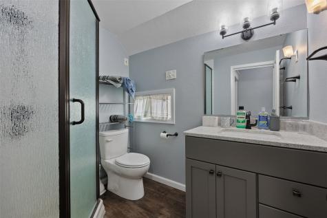 1707 8th Avenue Belle Plaine IA 52208