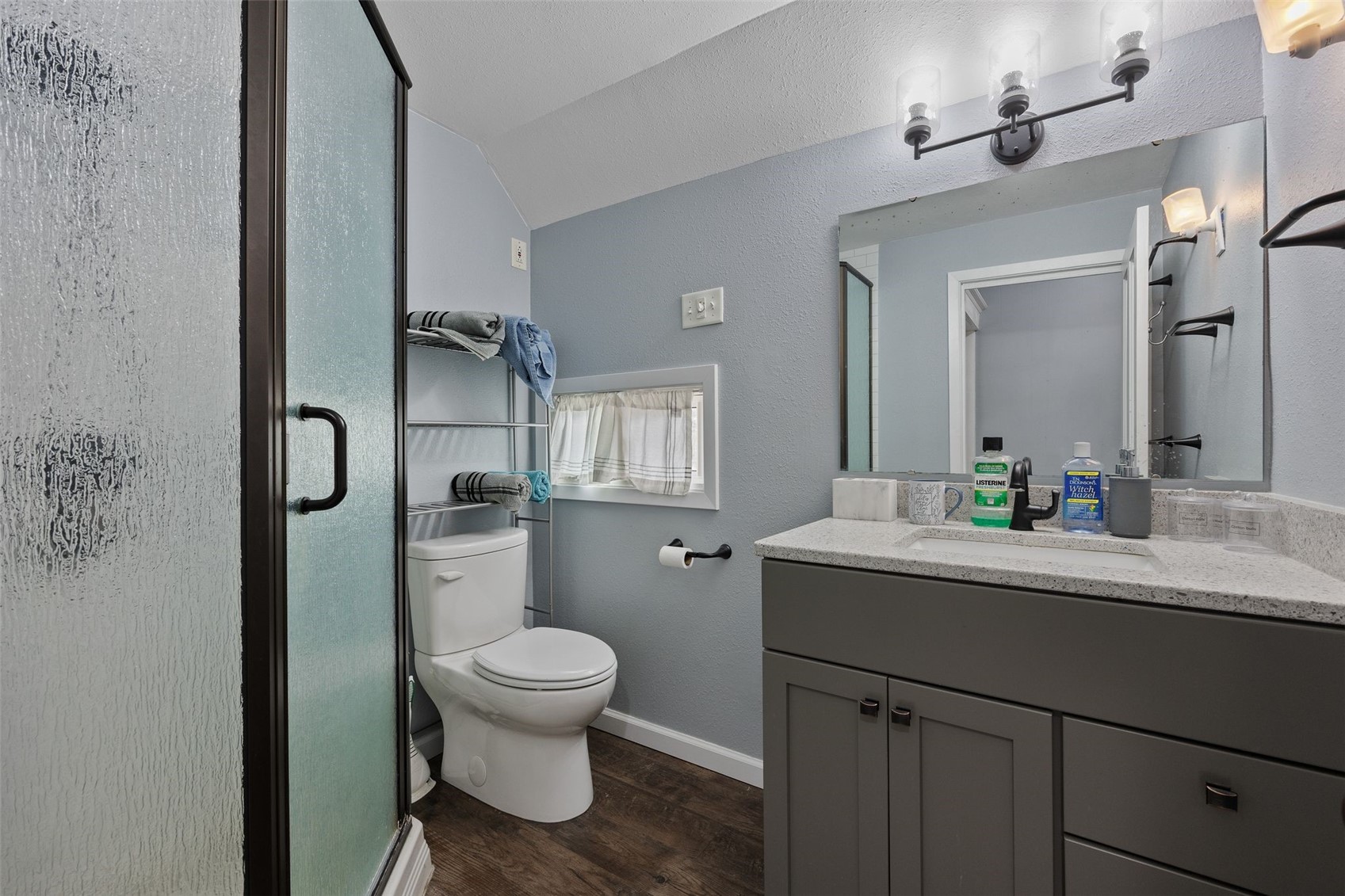 1707 8th Avenue Belle Plaine IA 52208