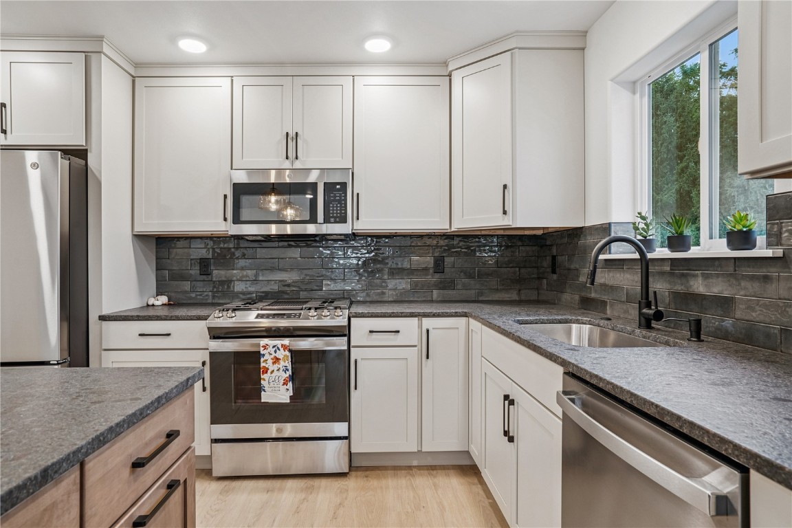 285 Ashford Place Iowa City IA 52245