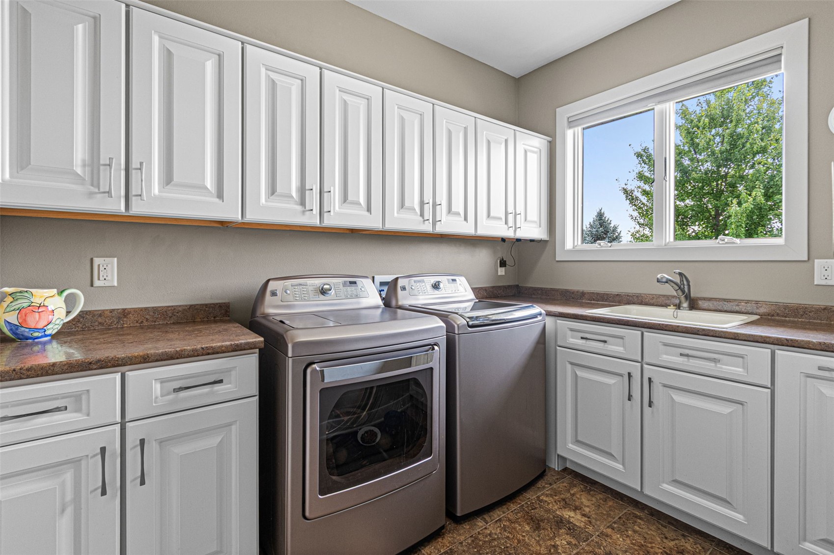 1598 NE Spartan Circle Solon IA 52333